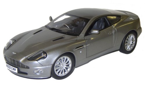 1-18 Scale 1:18 Model Aston Martin Vanquish - Die Another Day - James Bond