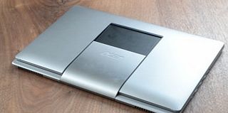 Acer Aspire R7