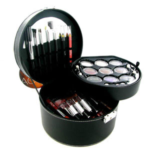 Active Cosmetics Complete Make Up Gift Set
