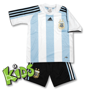 08-09 Argentina Mini-Kit (No Socks)