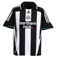 Newcastle United Home Shirt 2007/09 with Barton