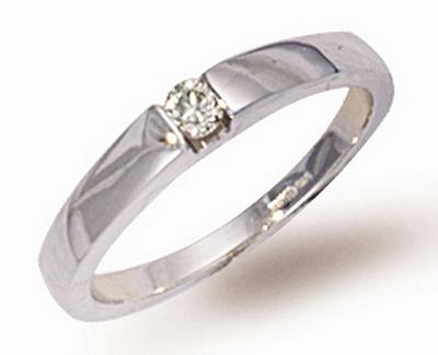 18 Carat Gold Diamond Engagement Ring (266)