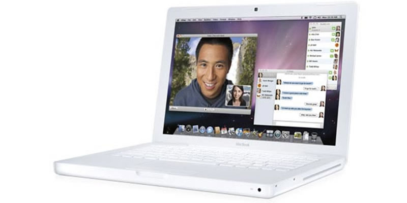 Apple MacBook Laptop in White - MB881B/A