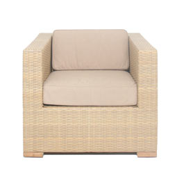 The Arizona Range of synthetic rattan outdoor furniture is made using a sturdy aluminium frame ensur