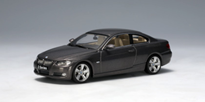 AUTOart BMW 3 Series Coupe 2005 in Grey