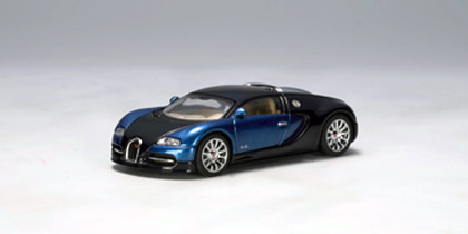 Bugatti Veyron 16.4 Show car in Royal Blue/Blue