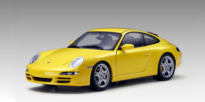 AUTOart Porsche 911 (997) Carrera S in Yellow