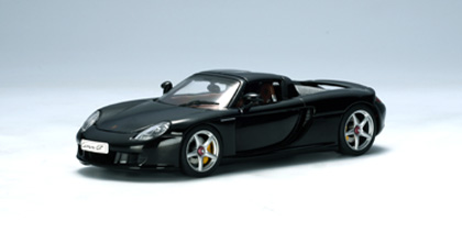 Porsche Carrera GT in Black