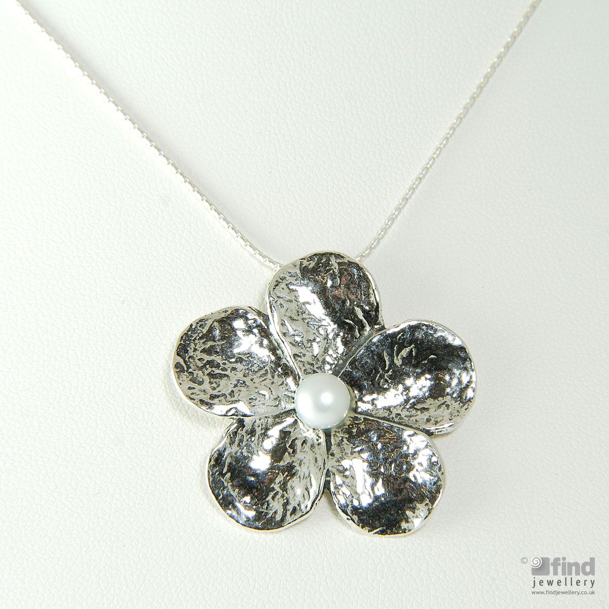 Sterling Silver Pearl Flower Pendant Necklace
