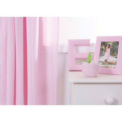 BABYFACE DESIGNS Pink Gingham Pleated Curtains