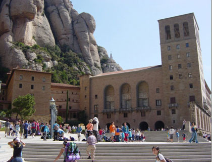 Barcelona to Montserrat Tour Afternoon Tour to Montserrat with Cog Wheel Train