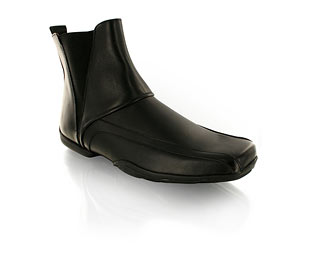 Simple Chelsea Boot With Stitch Detail