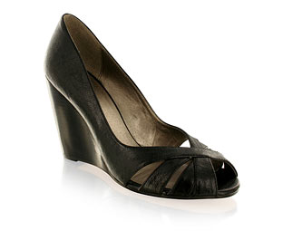 Barratts Stylish Peep Toe Sandal With Cross Over Strap Detail