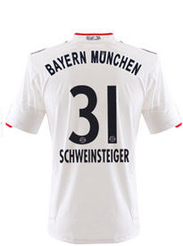 Adidas 2011-12 Bayern Munich Away Shirt (Schweinsteiger