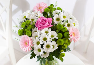 BEST Mum Floral Bouquet - FREE CHOCOLATES