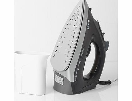 Bhs Black Tefal Maestro Steam Iron FV3761G0, black