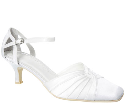 Juliet bridal chisel toe shoe