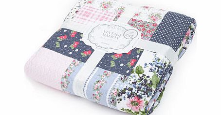 Strawberry patchwork bedspread, multi 1854949530