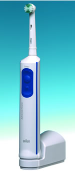Oral-B Advanced Power 900 Toothbrush