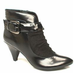 Female Nazza Covered Stud Ank Leather Upper in Black