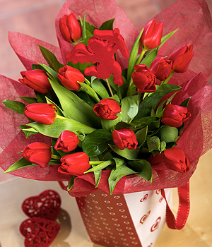 Bunches.co.uk Romantic Tulips Gift Bag SDTULB