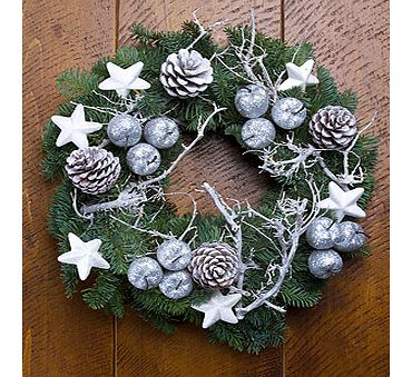 Bunches.co.uk The Frosty Winter Wreath XWFROS