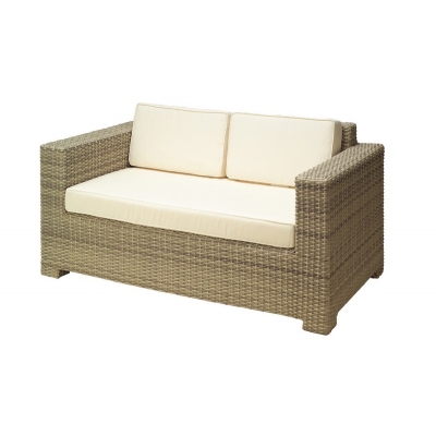 Quattro Large Sofa (With Arm Rests)