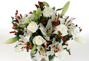 Christmas Lily and Avalanche Roses Bouquet