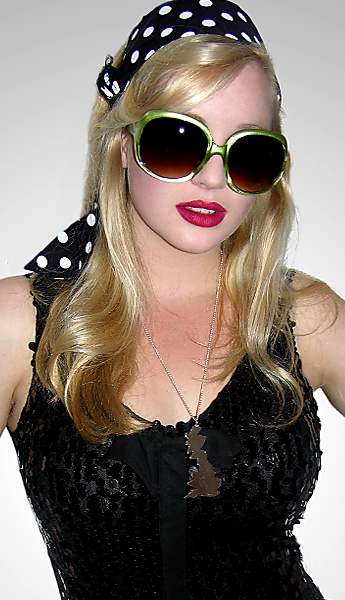 Cinema X Holly Go Metallic Sunglasses Green