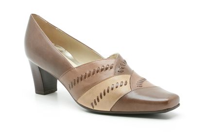 Clarks Bean Pie Taupe Leather