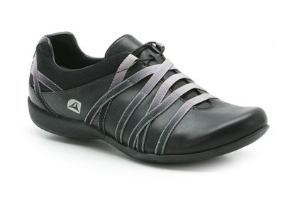 Clarks Inca Slip Black Leather