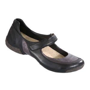 Clarks Wide Fitting Mary Janes