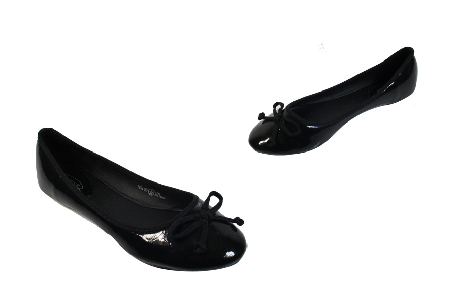 Cloggs Pointed Bow Ballerina - Black Patent