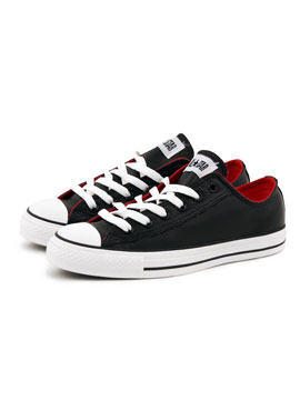 Black Chuck Taylor Leather Ox Trainer