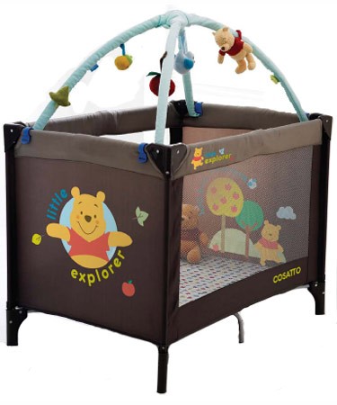 Winnie the Pooh travel cot with bassinette
