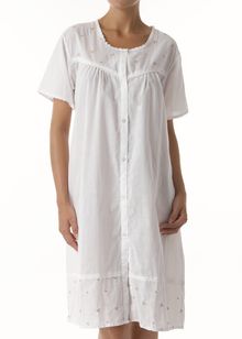 Cotton Lawn embroidered flower short sleeve nightdress