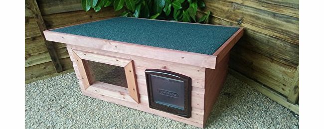 Delton Pets Large Outdoor Cat Shelter