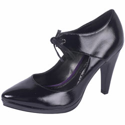 Dorothy Perkins Black pointed shoes.