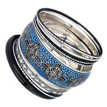 Engraved silver, black and blue bangle pack