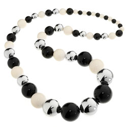 Monochrome bead necklace