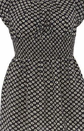 Dorothy Perkins Womens AX Paris Daisy sheering waist dress- Blue