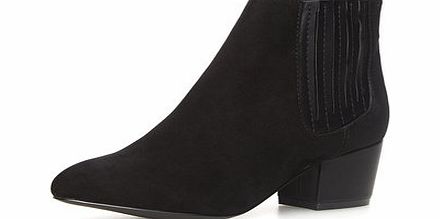 Womens Black point heel gusset boots- Black