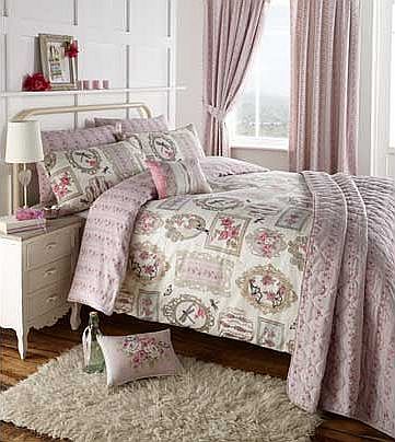 Pretty as a Picture Rose Duvet -