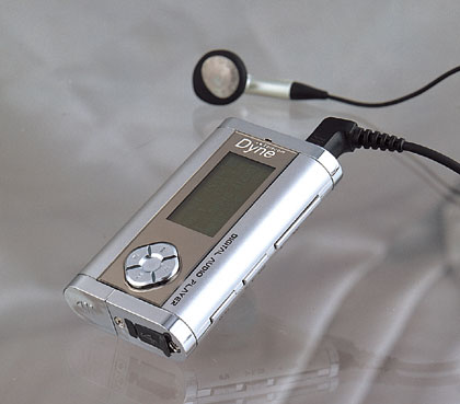 Dyne TUNY II 128MB MP3 Player