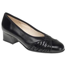 Elmdale Female Madeleine II Leather Upper Textile/Leather Lining in Black, Brown, Navy