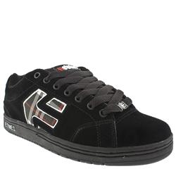 Male Etnies Cinch Too Suede Upper in Black and Red