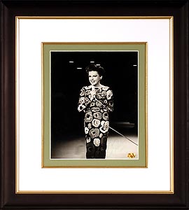 Judy Garland signed 8x10and#39;and39; photo