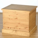 FurnitureToday Cotswold Pine Deep 2ft Box
