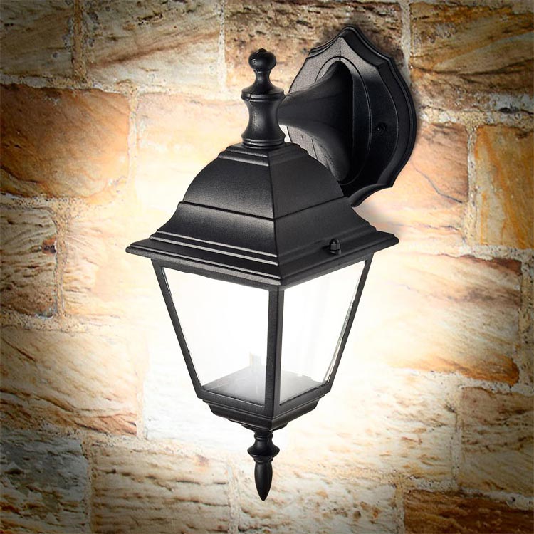 Gardens and Homes Direct Outdoor Halogen Wall Light