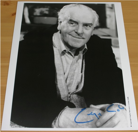 GEORGE COLE SIGNED 10 x 8 INCH MINDER PHOTO